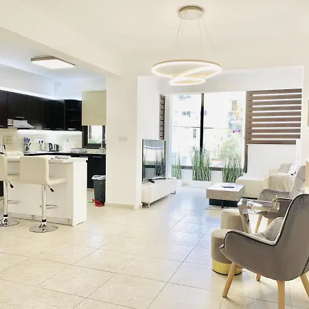 Tbd Luxury Apartament